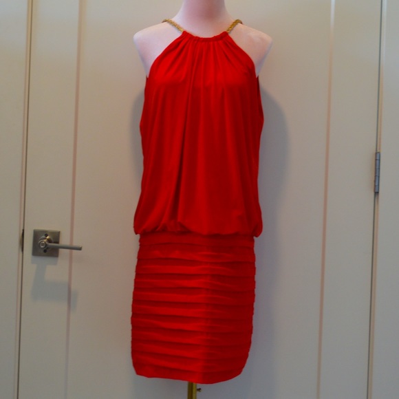 Red Cache Dress with Gold Chain Halter Neck - Picture 10 of 10